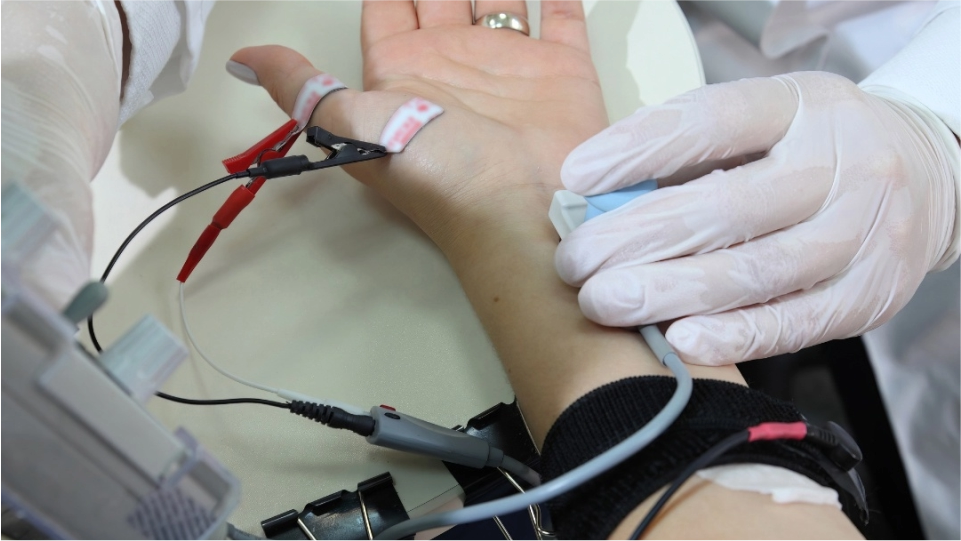 Electromiografía y velocidad de conducción MMSS
